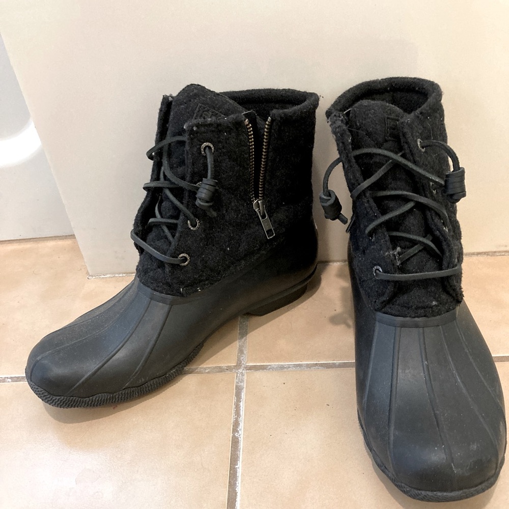Sperry Wool boots, women’s, size 9. Barely worn.